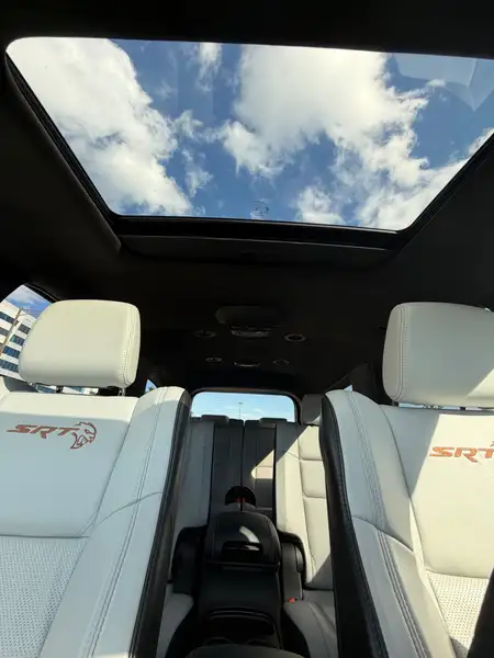 2025 Dodge Durango SRT Hellcat Hammerhead, modrá, 25 000 km, dovoz Kanada — foto 7 z 9