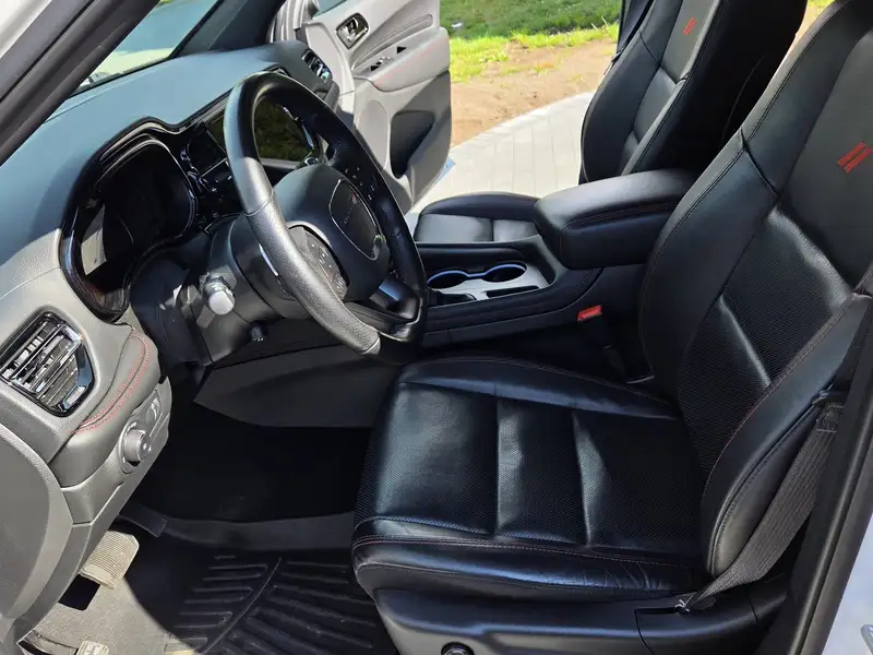 2023 Dodge Durango, 28 300 km, dovoz Kanada — foto 11 z 11