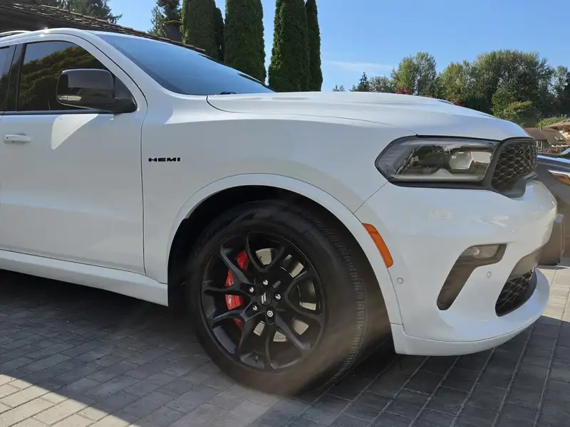 2023 Dodge Durango, 28 300 km, dovoz Kanada — foto 2 z 11