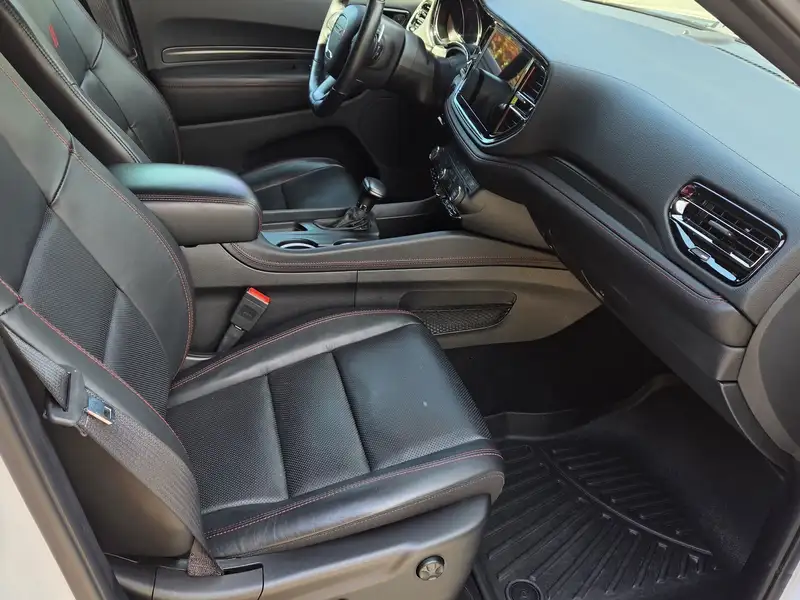 2023 Dodge Durango, 28 300 km, dovoz Kanada — foto 5 z 11