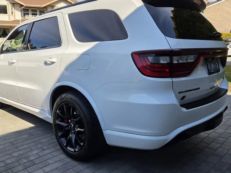 2023 Dodge Durango, 28 300 km, dovoz Kanada — foto 8 z 11