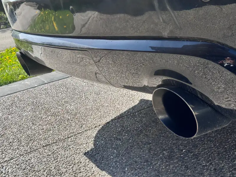 2022 Dodge Durango SXT, černá, 81 390 km, dovoz Kanada — foto 4 z 12