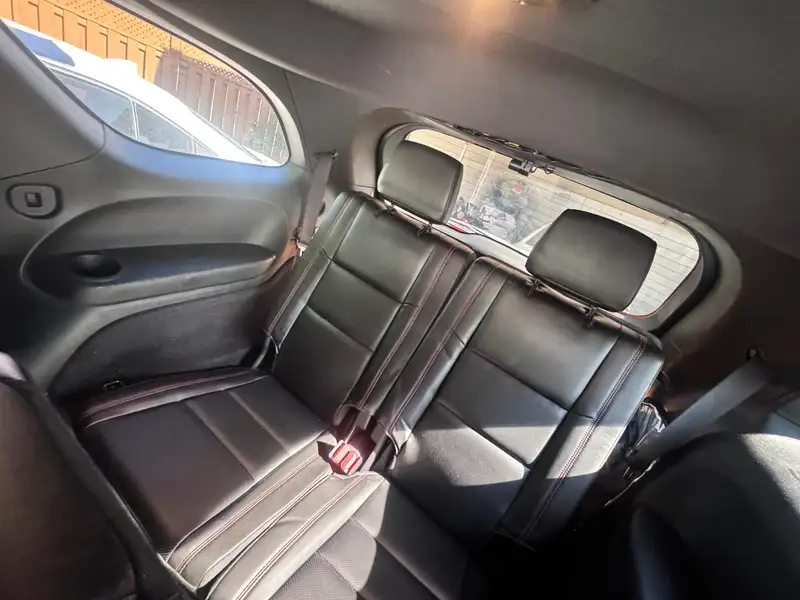 2022 Dodge Durango SXT, černá, 81 390 km, dovoz Kanada — foto 8 z 12