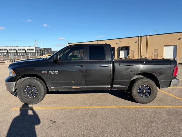2017 RAM 1500 SLT, 214 000 km, dovoz Kanada — foto 2 z 5