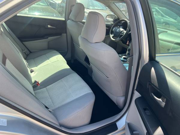 2012 Toyota, dovoz Kanada — foto 9 z 12