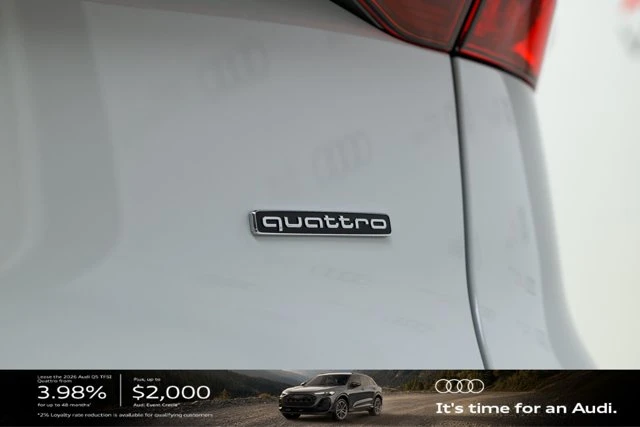 2026 Audi Q5 Progressiv, bílá, 24 km, dovoz Kanada — foto 9 z 20