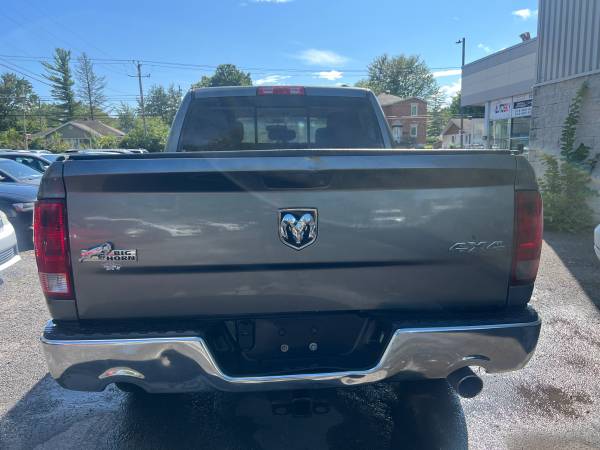 2011 RAM, dovoz Kanada — foto 10 z 12