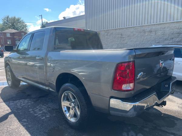 2011 RAM, dovoz Kanada — foto 11 z 12