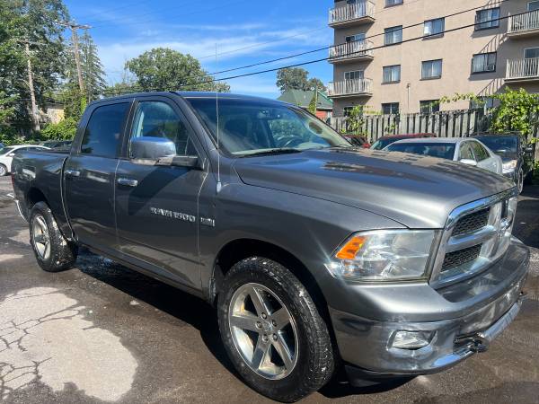 2011 RAM, dovoz Kanada — foto 5 z 12
