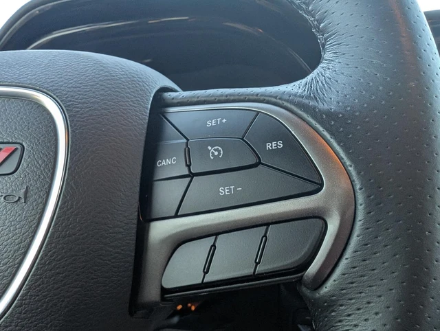 2022 Dodge Durango SXT | Heated steering | Command Start, šedá, 177 931 km, dovoz Kanada — foto 13 z 17