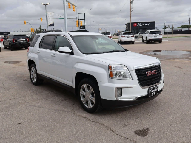 2017 GMC Terrain SLE, bílá, 153 002 km, dovoz Kanada — foto 13 z 20