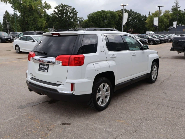 2017 GMC Terrain SLE, bílá, 153 002 km, dovoz Kanada — foto 16 z 20