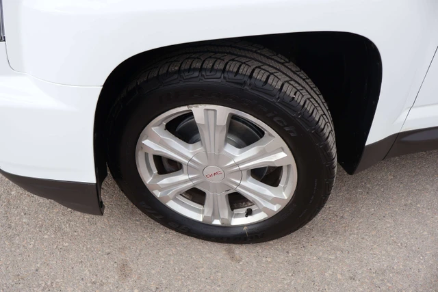2017 GMC Terrain SLE, bílá, 153 002 km, dovoz Kanada — foto 3 z 20