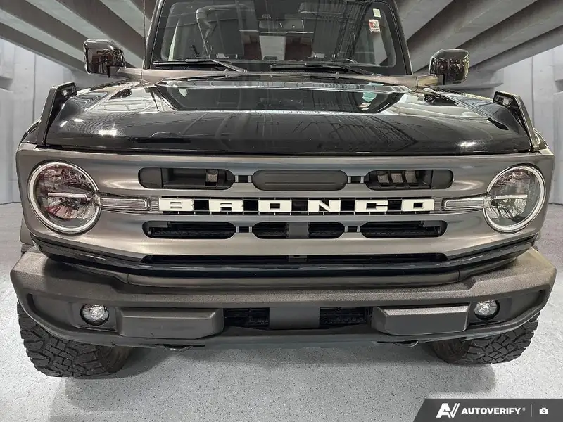 2022 Ford Bronco, černá, 38 198 km, dovoz Kanada — foto 9 z 12