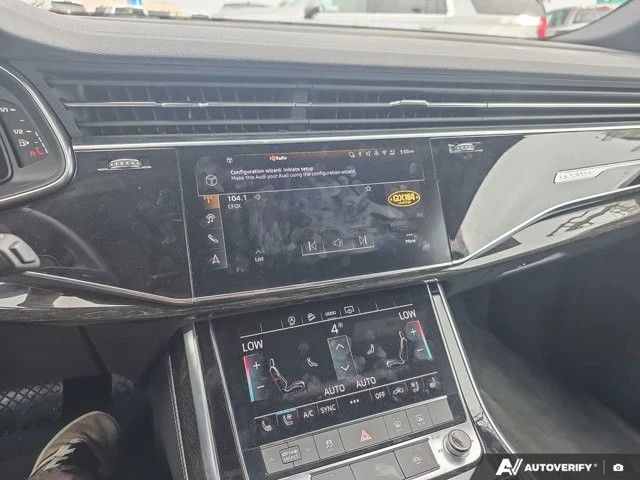 2025 Audi Q8 Progressiv, šedá, 29 714 km, dovoz Kanada — foto 16 z 20