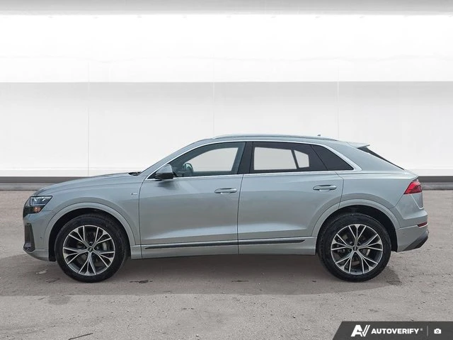 2025 Audi Q8 Progressiv, šedá, 29 714 km, dovoz Kanada — foto 2 z 20