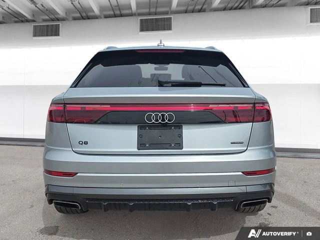 2025 Audi Q8 Progressiv, šedá, 29 714 km, dovoz Kanada — foto 4 z 20