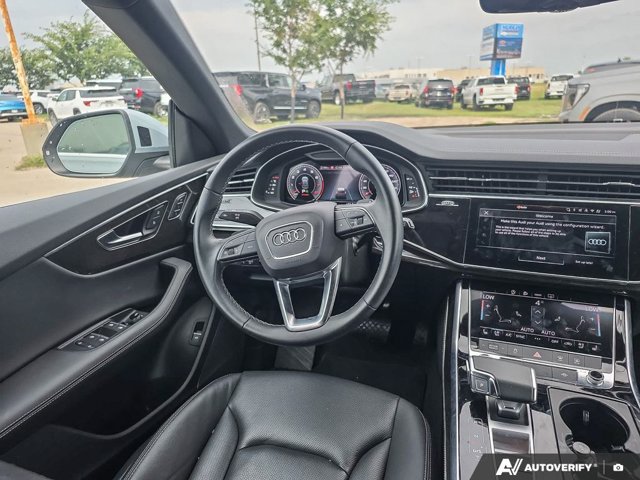 2025 Audi Q8 Progressiv, šedá, 29 714 km, dovoz Kanada — foto 9 z 20