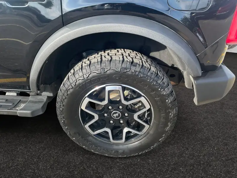 2025 Ford Bronco BASE, černá, 42 463 km, dovoz Kanada — foto 9 z 12