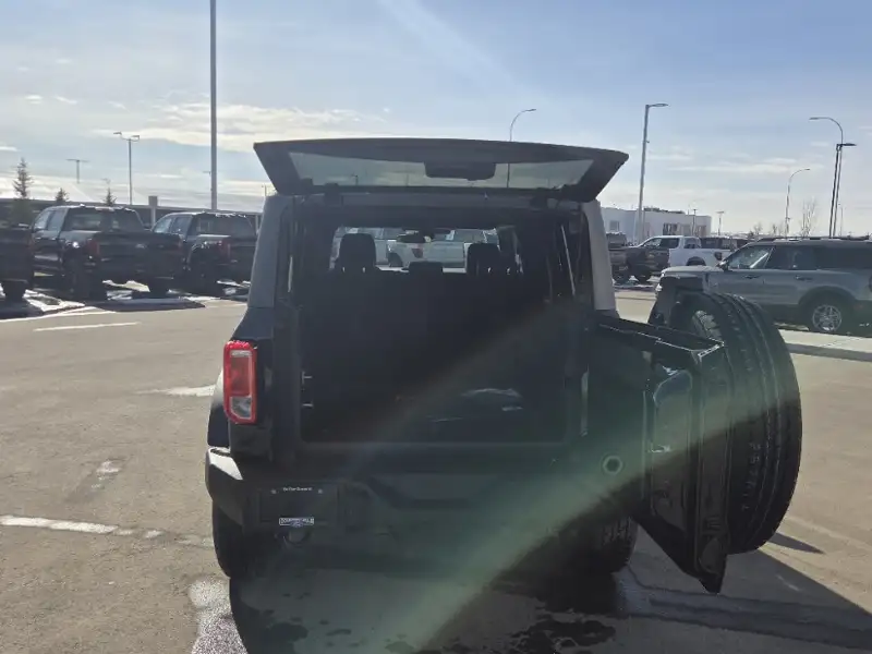 2026 Ford Bronco Big Bend | Lifetime Engine Guarantee, černá, 66 km, dovoz Kanada — foto 5 z 12