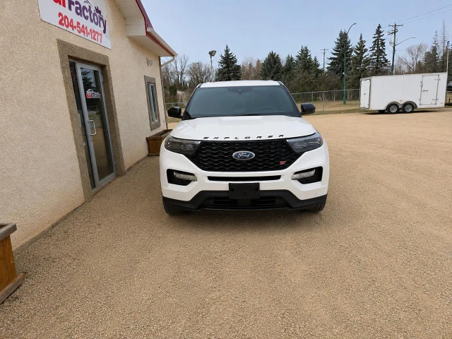 2022 Ford Explorer Local, bílá, 164 106 km, dovoz Kanada — foto 5 z 5