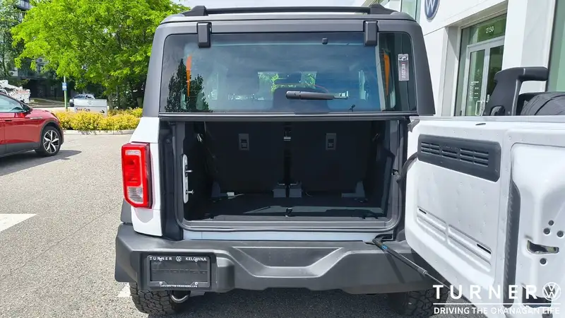 2022 Ford Bronco Base, 14 193 km, dovoz Kanada — foto 10 z 12