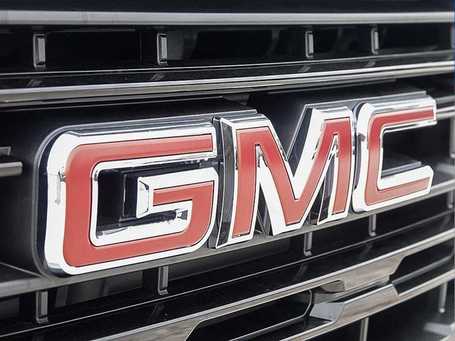 2026 GMC Sierra 1500 Elevation, bílá, 6 km, dovoz Kanada — foto 9 z 20