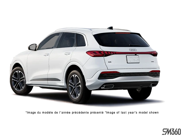 2026 Audi Q5 Progressiv, bílá, 90 km, dovoz Kanada — foto 2 z 6