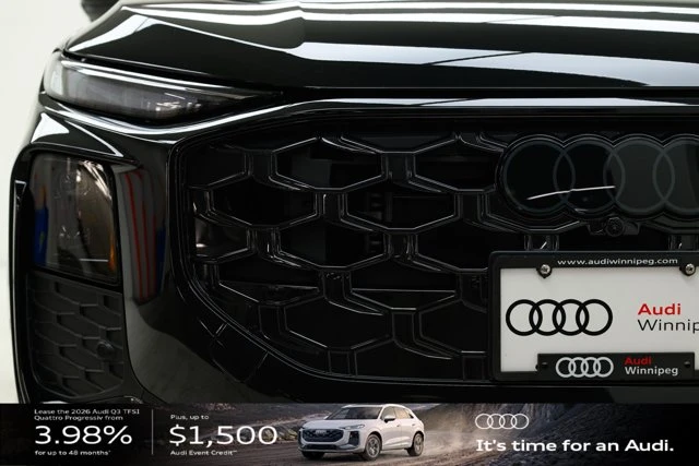 2026 Audi Q3 Technik, černá, 22 km, dovoz Kanada — foto 3 z 20