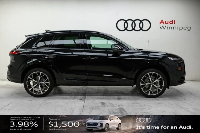 2026 Audi Q3 Technik, černá, 22 km, dovoz Kanada — foto 4 z 20
