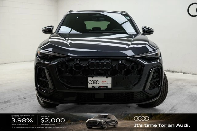 2026 Audi Q5 Progressiv, šedá, 11 km, dovoz Kanada — foto 2 z 20