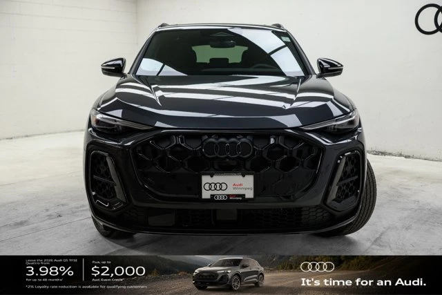 2026 Audi Q5 Progressiv, šedá, 12 km, dovoz Kanada — foto 2 z 20