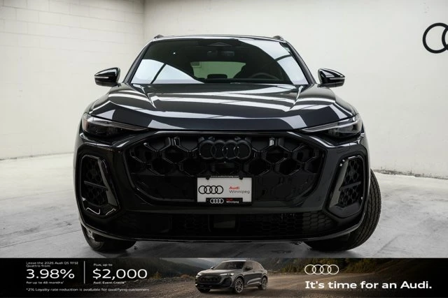 2026 Audi Q5 Progressiv, šedá, 16 km, dovoz Kanada — foto 2 z 20