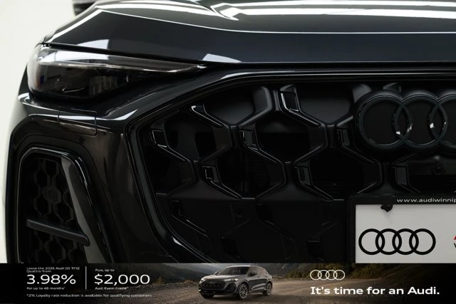 2026 Audi Q5 Progressiv, šedá, 16 km, dovoz Kanada — foto 3 z 20