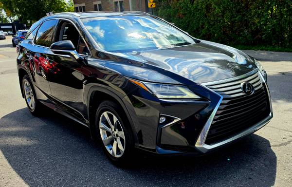 2019 Lexus, dovoz Kanada — foto 2 z 8