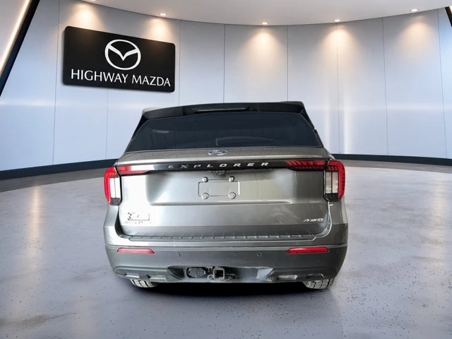 2025 Ford Explorer Active, šedá, 64 996 km, dovoz Kanada — foto 3 z 15