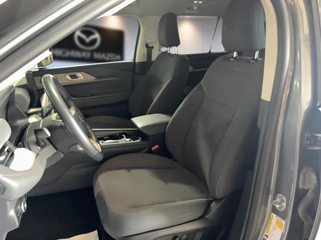 2025 Ford Explorer Active, šedá, 64 996 km, dovoz Kanada — foto 7 z 15