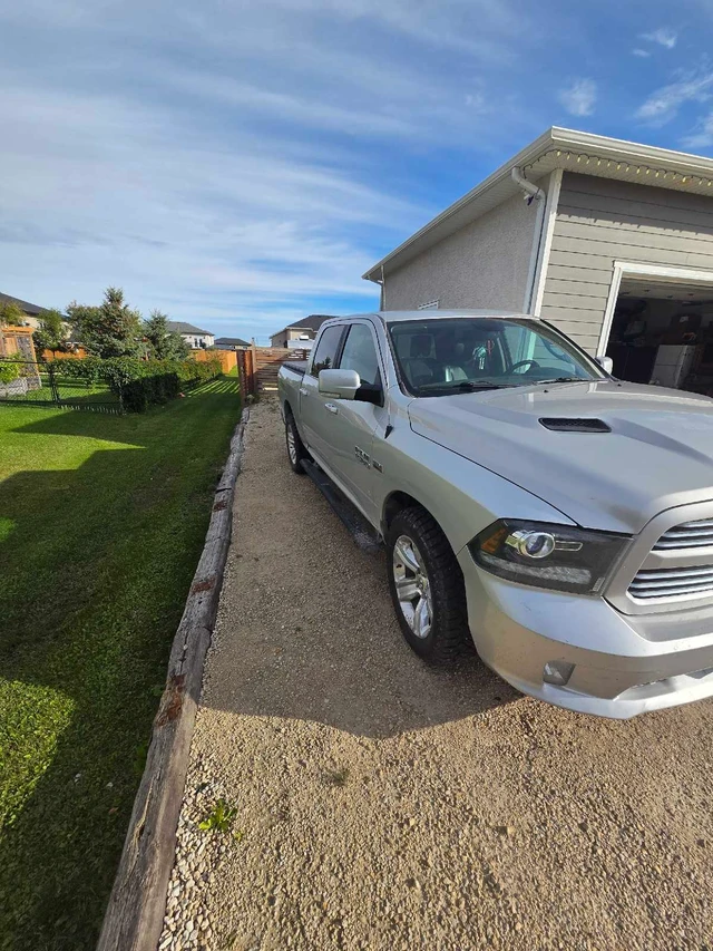 2016 RAM 1500, 205 000 km, dovoz Kanada — foto 3 z 3