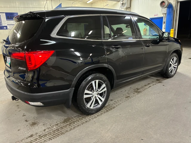 2016 Honda Pilot Exl, černá, 194 000 km, dovoz Kanada — foto 2 z 5