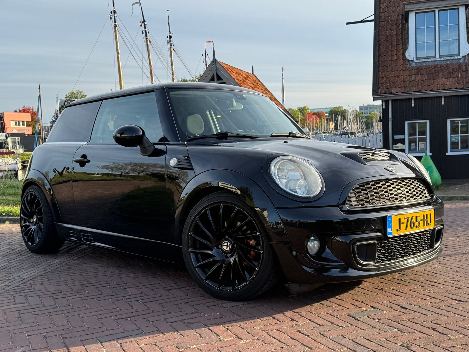 2027 MINI, Nizozemsko — foto 1