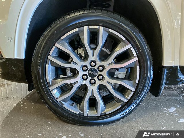 2027 GMC Acadia Elevation, bílá, 6 km, dovoz Kanada — foto 10 z 20
