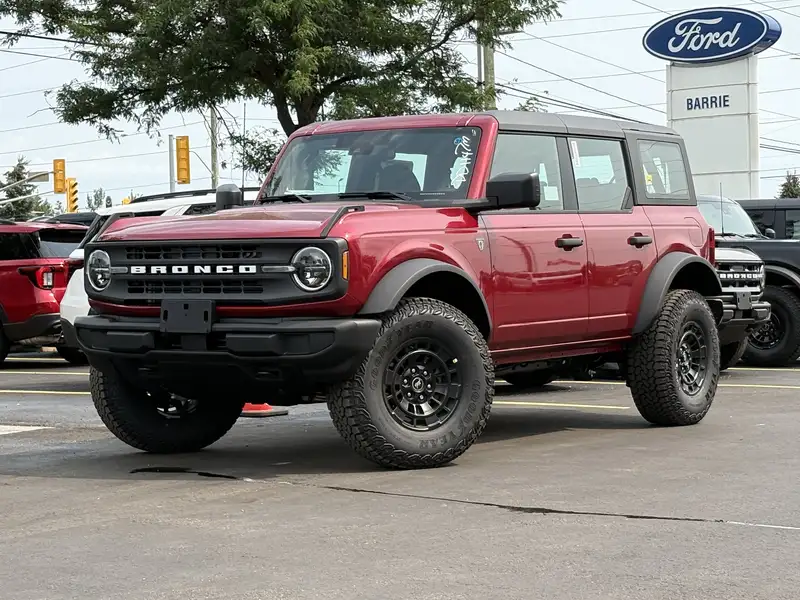 2026 Ford Bronco Base, červená, 0 km, dovoz Kanada — foto 2 z 12