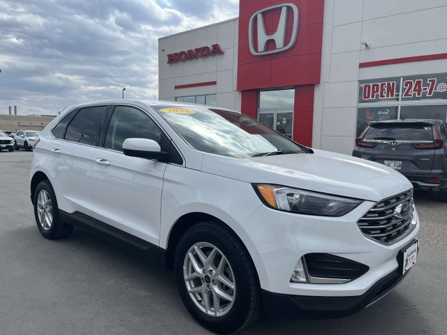 2022 Ford Edge, bílá, 50 090 km, dovoz Kanada — foto 2 z 17