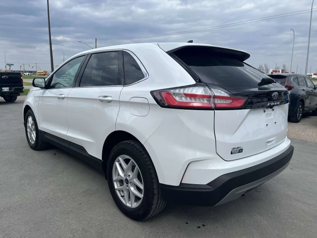 2022 Ford Edge, bílá, 50 090 km, dovoz Kanada — foto 7 z 17