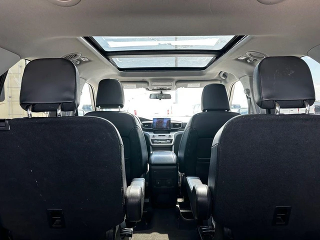 2022 Ford Explorer, bílá, 88 681 km, dovoz Kanada — foto 13 z 20