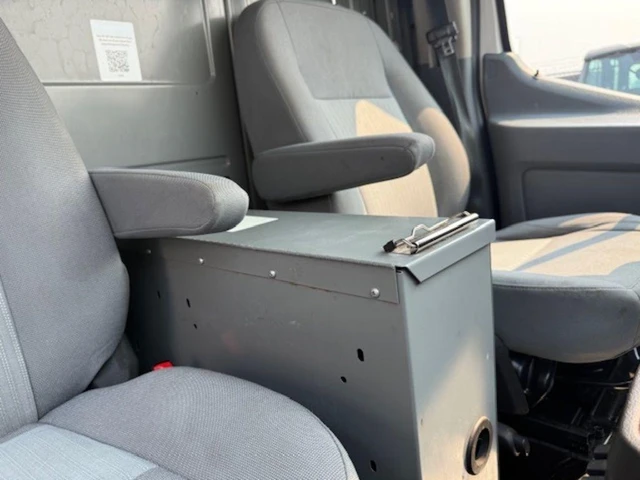 2017 Ford Transit, bílá, 187 953 km, dovoz Kanada — foto 14 z 20