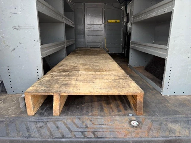 2017 Ford Transit, bílá, 187 953 km, dovoz Kanada — foto 7 z 20