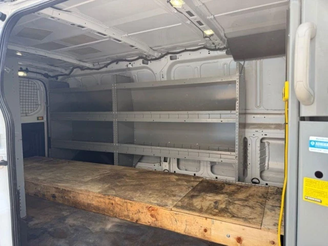 2017 Ford Transit, bílá, 187 953 km, dovoz Kanada — foto 8 z 20
