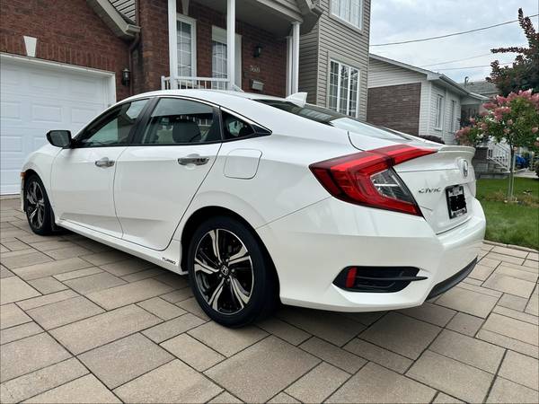 2017 Honda, dovoz Kanada — foto 4 z 12
