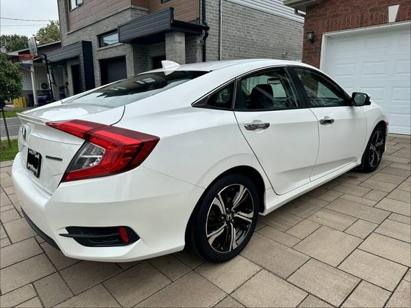 2017 Honda, dovoz Kanada — foto 5 z 12